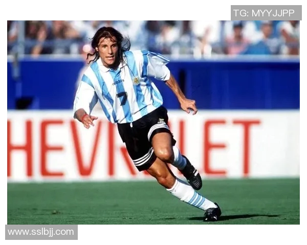 历史足球明星前十名的传奇故事与影响力分析